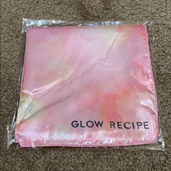 Glow Recipe tie dye bandana - Picture 3 of 3